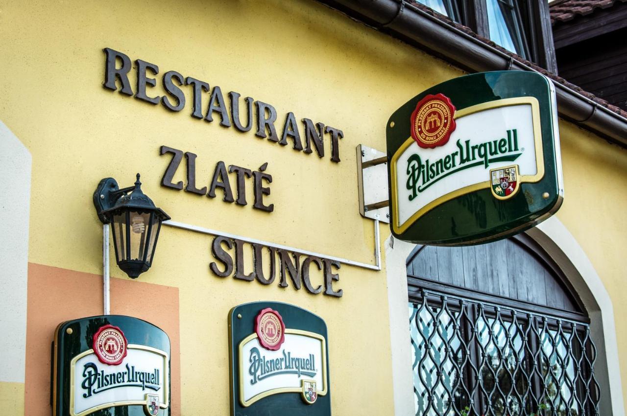 Penzion Zlaté Slunce Chocenice Exteriér fotografie